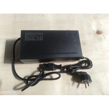 Arora Zr4  Şarj Ci̇hazi (72V / 30Ah)